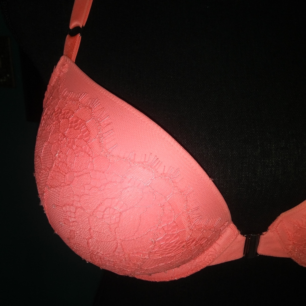 Victoria's Secret Bombshell bra